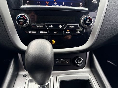 Used 2020 Nissan Murano S image 20