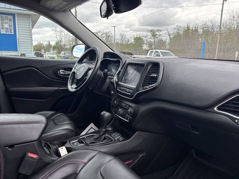 Used 2021 Jeep Cherokee Trailhawk w/ Sun, Sound & Nav Group AWD/4WD image 20