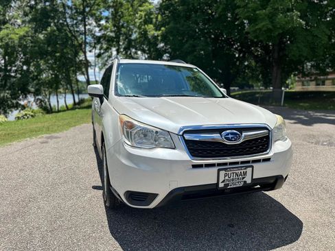 Used 2014 Subaru Forester 2.5i Premium w/ Popular Package #2 AWD/4WD image 11