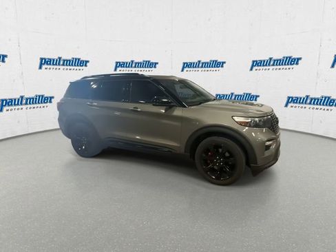 Used 2020 Ford Explorer ST w/ ST High-Performance Pack AWD/4WD image 13