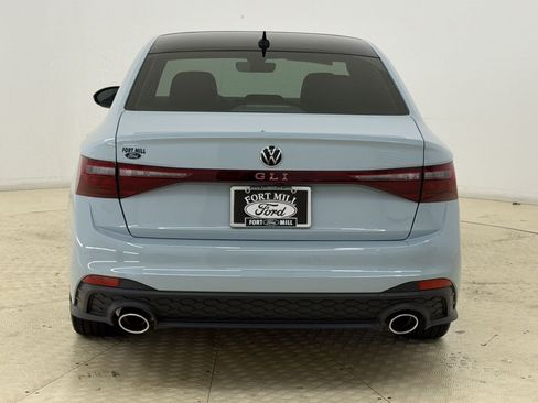 Used 2025 Volkswagen Jetta GLI Autobahn FWD image 10