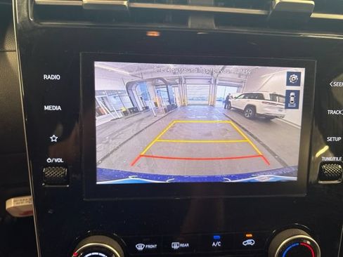 Used 2024 Hyundai Tucson SE AWD/4WD image 9