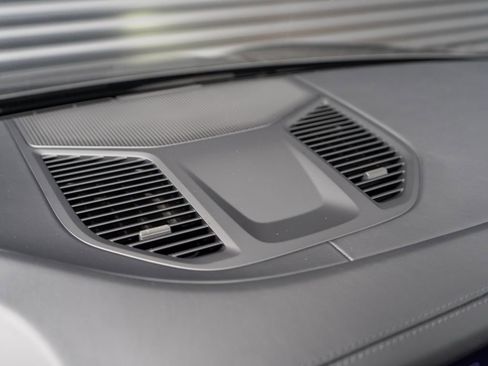 New 2026 Porsche Cayenne AWD/4WD image 23