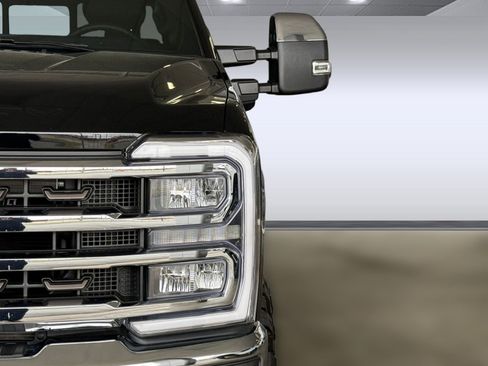Used 2025 Ford F250 King Ranch w/ Chrome Package image 10