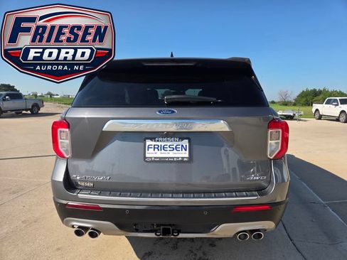 Used 2021 Ford Explorer Platinum w/ Equipment Group 601A AWD/4WD image 6