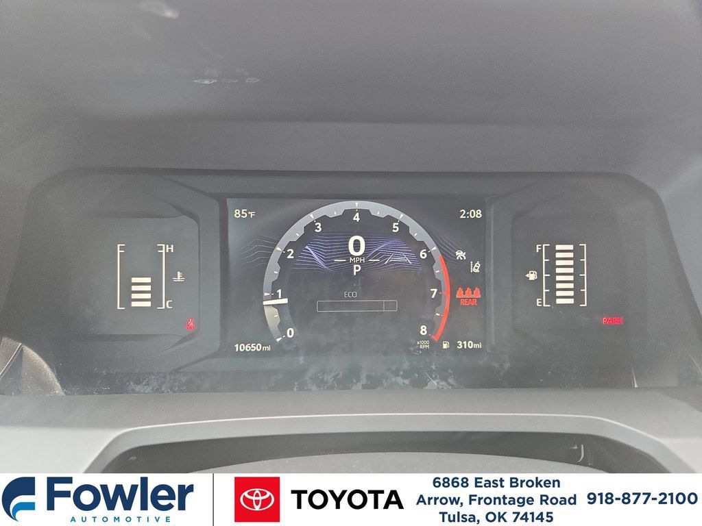 Certified 2025 Toyota Tacoma SR5 AWD/4WD image 12