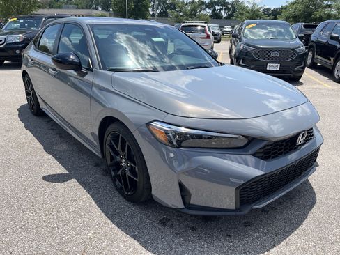 Certified 2025 Honda Civic Sport Touring image 3