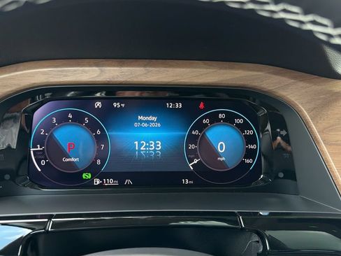 New 2026 Volkswagen Atlas SE FWD image 34