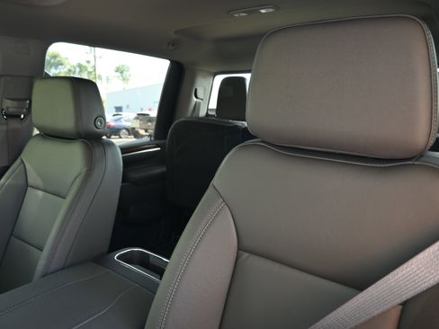 Used 2026 Chevrolet Silverado 2500 LT w/ Safety Package AWD/4WD image 17