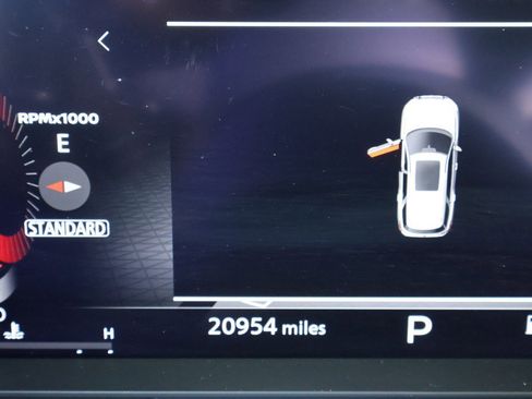 Used 2024 Nissan Pathfinder Platinum w/ Cargo Package image 51