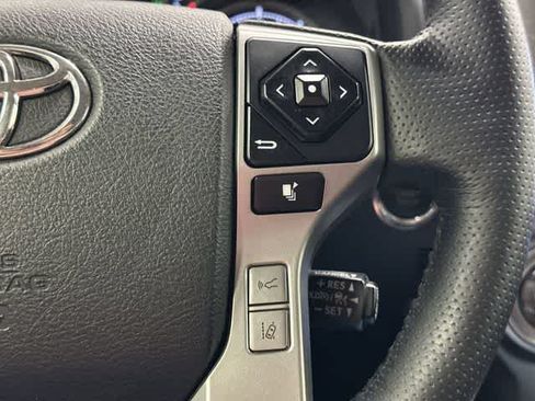 Used 2024 Toyota 4Runner Limited AWD/4WD image 18