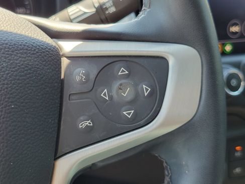 Used 2023 GMC Terrain SLT w/ LPO, Floor Liner Package AWD/4WD image 18
