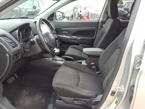 Used 2021 Mitsubishi Outlander Sport SE AWD/4WD image 19