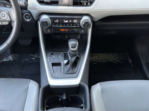 Used 2022 Toyota RAV4 XLE Premium FWD image 21