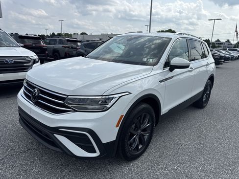 Used 2022 Volkswagen Tiguan SE AWD/4WD image 27