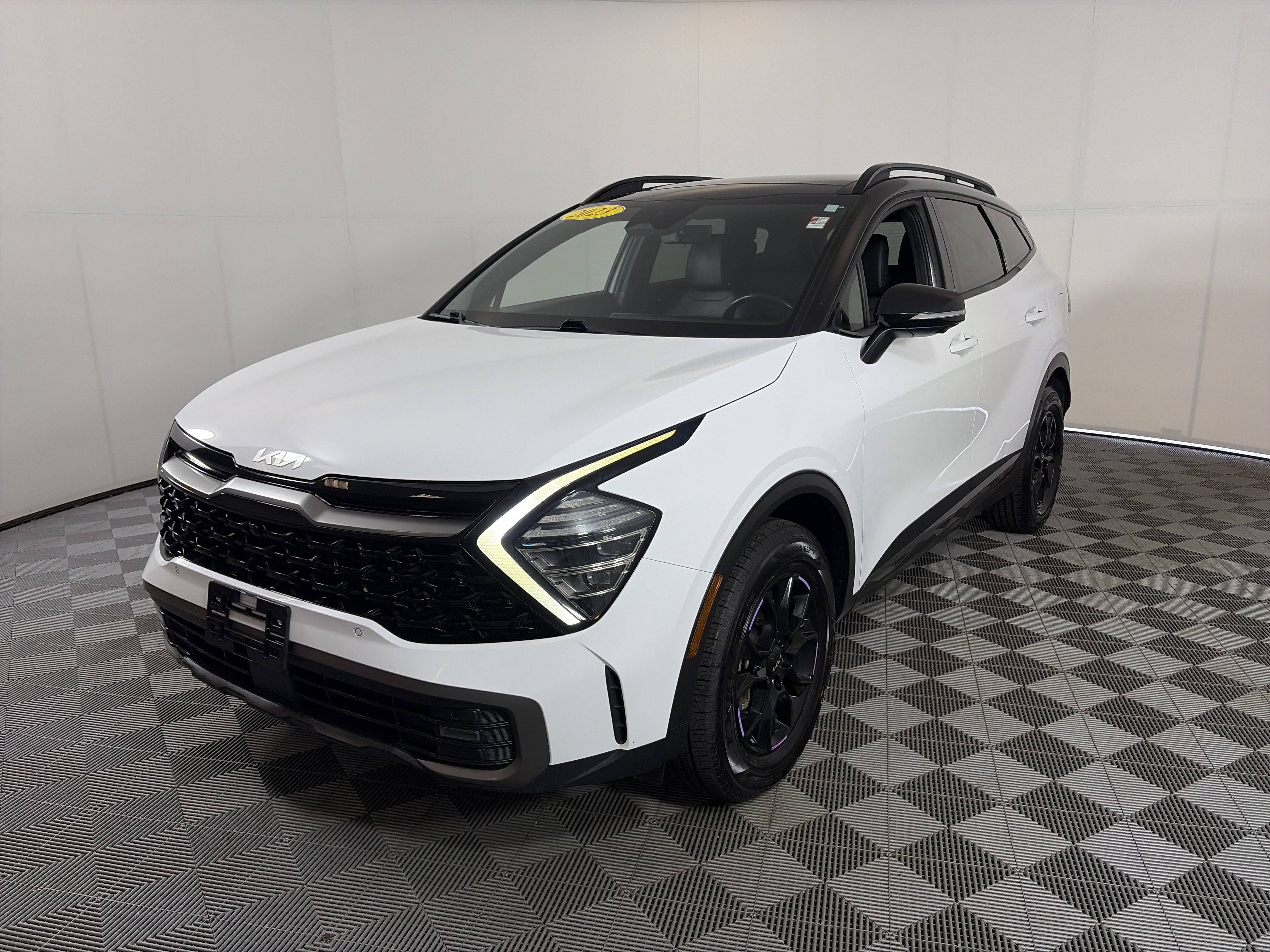 Certified 2023 Kia Sportage X-Pro Prestige AWD/4WD image 2