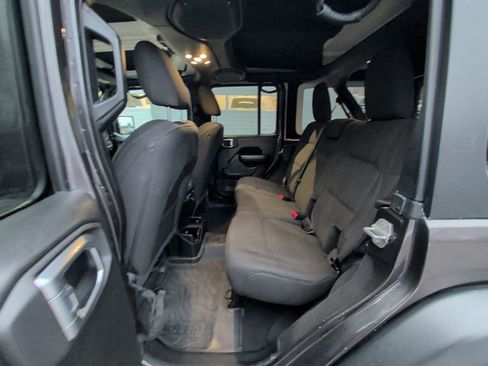 Used 2021 Jeep Wrangler Unlimited Sport image 15