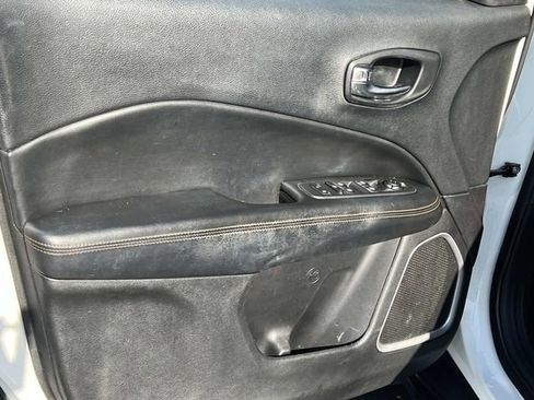 Used 2019 Jeep Compass Limited AWD/4WD image 14