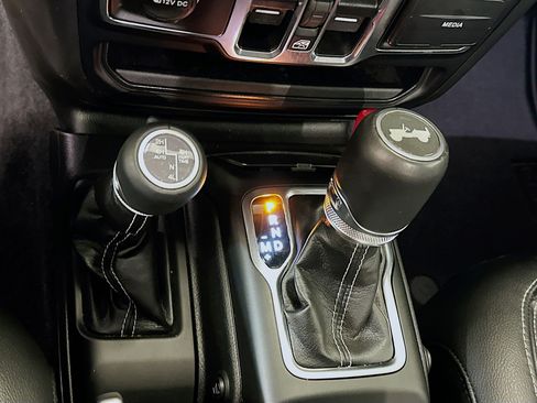 Used 2023 Jeep Wrangler Sahara image 25