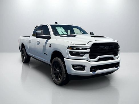 New 2026 RAM 2500 Laramie AWD/4WD image 10