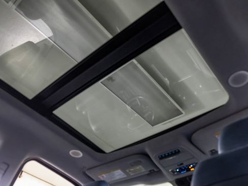 Used 2024 Ford F350 Limited w/ FX4 Off-Road Package image 23