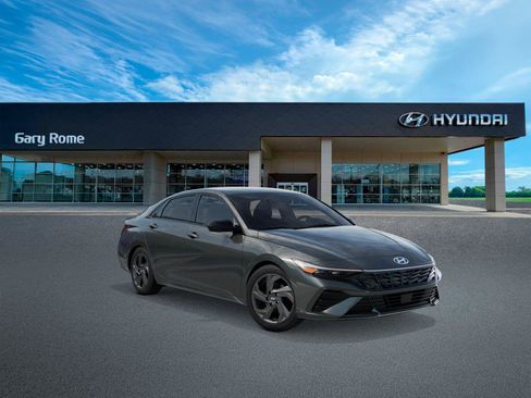 New 2026 Hyundai Elantra Sport FWD image 2