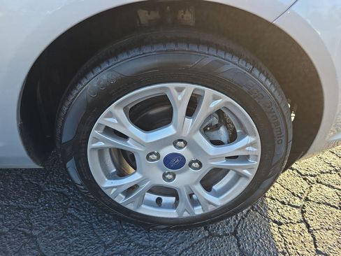 Used 2016 Ford Fiesta SE image 16