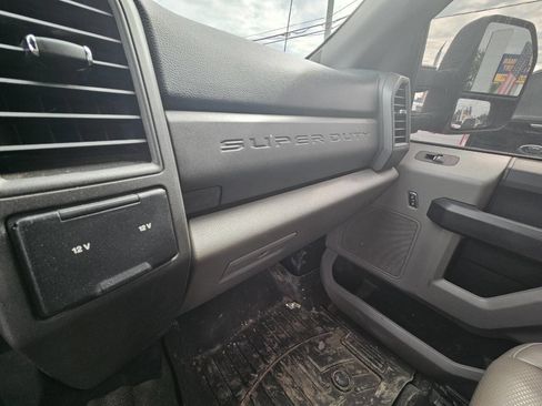 Used 2019 Ford F250 XL w/ STX Appearance Package AWD/4WD image 24