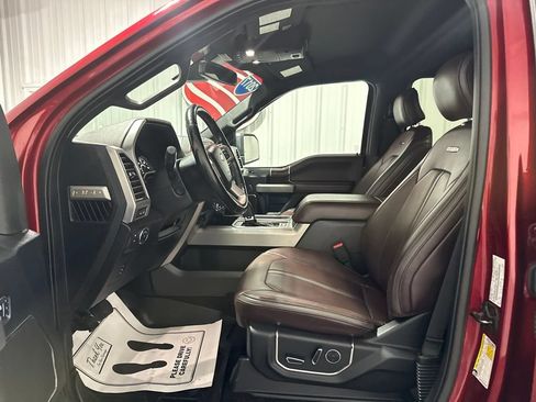 Used 2017 Ford F150 Platinum w/ Equipment Group 701A Luxury AWD/4WD image 12