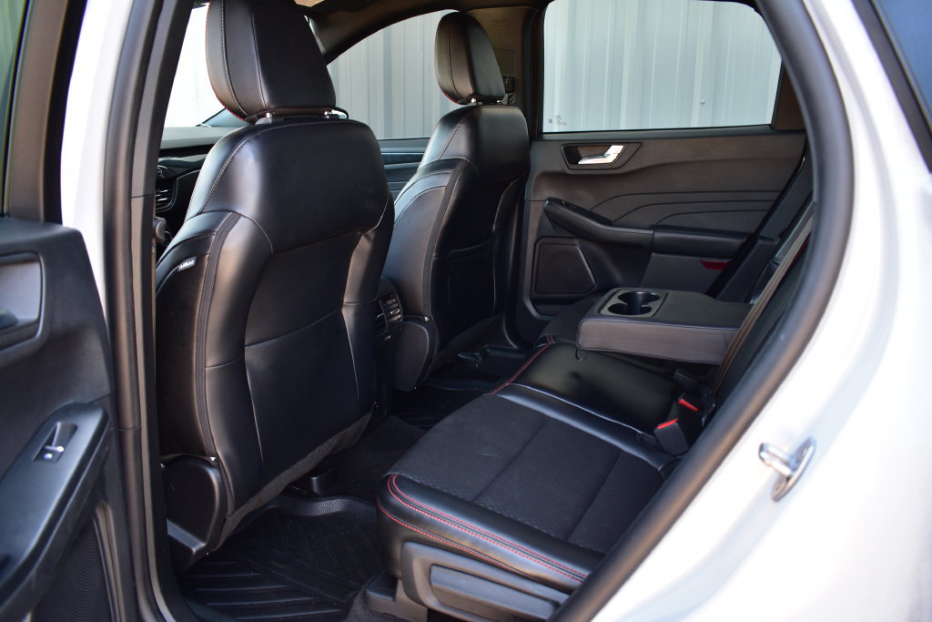 Used 2025 Ford Escape ST-Line FWD image 20