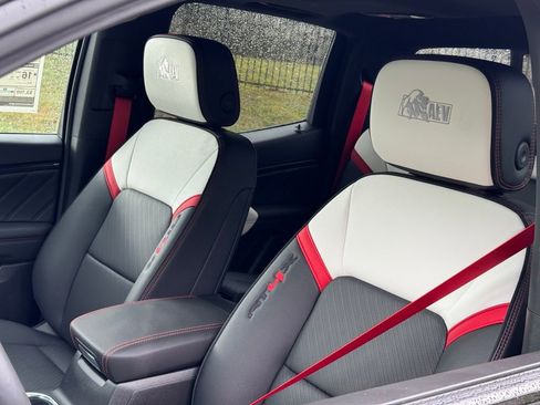 New 2026 GMC Canyon AT4X w/ AT4X AEV Edition image 19