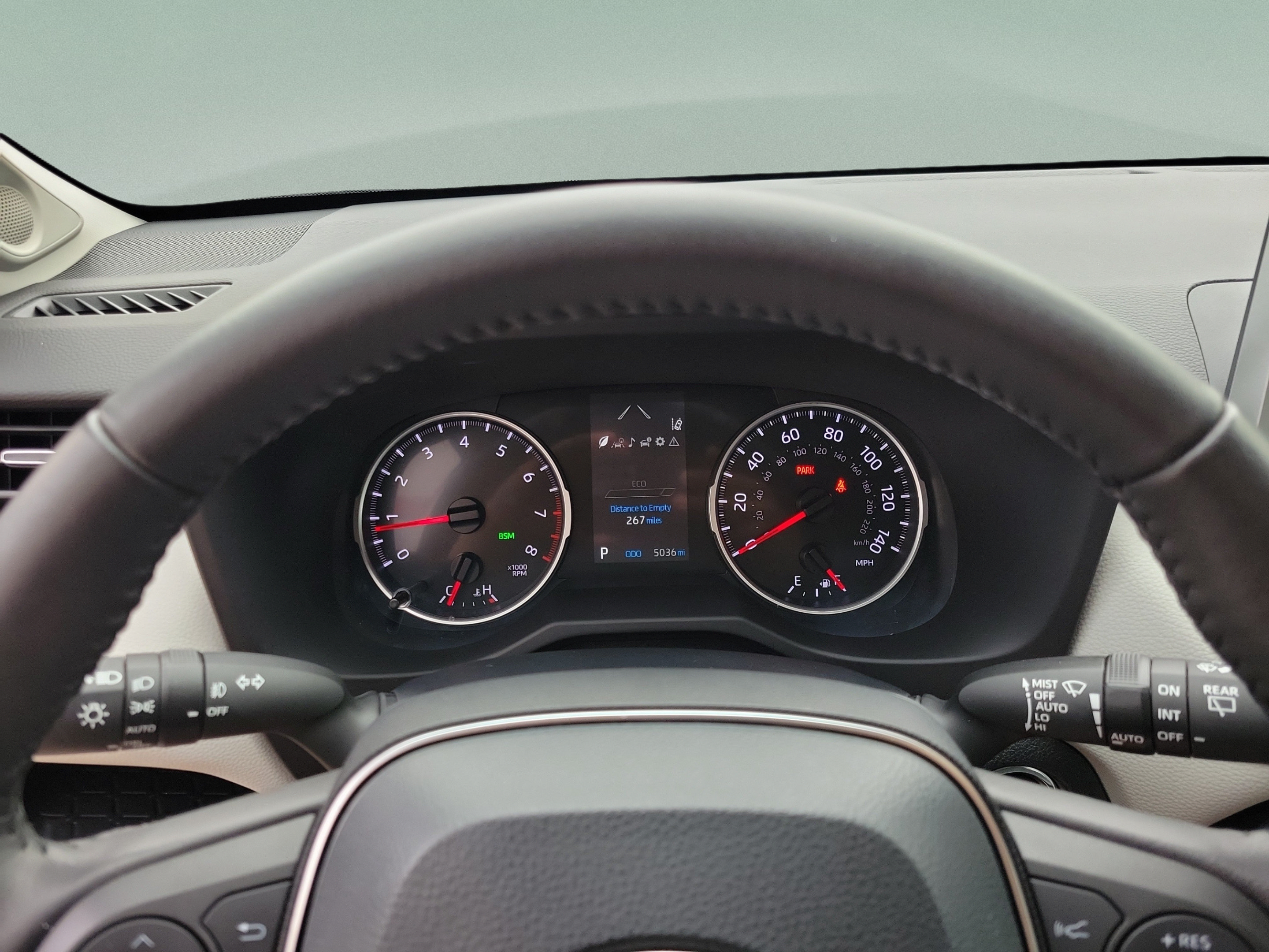 Used 2022 Toyota RAV4 XLE Premium FWD image 12