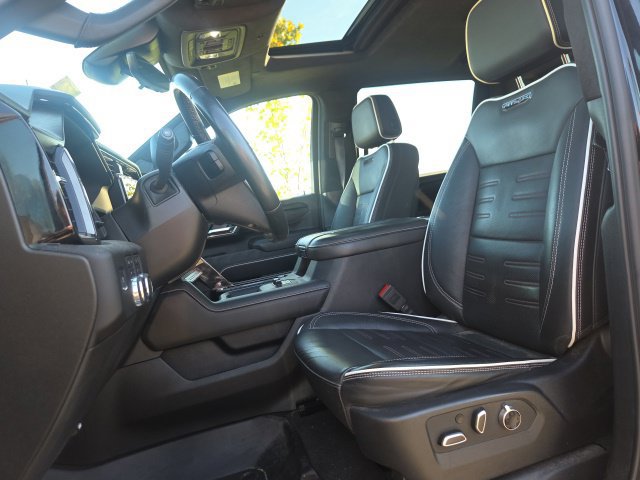 Used 2025 GMC Sierra 2500 AT4X AWD/4WD image 23
