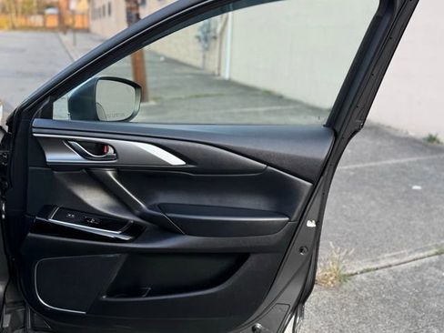 Used 2021 MAZDA CX-9 Touring w/ Touring Premium Package image 29