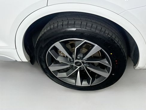 Used 2024 Audi Q5 2.0T Premium Plus image 11