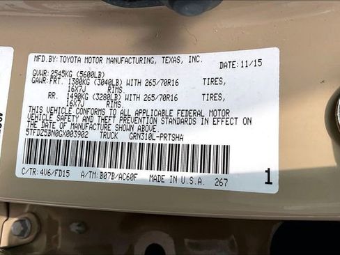 Used 2016 Toyota Tacoma TRD Off-Road w/ Towing Package image 14