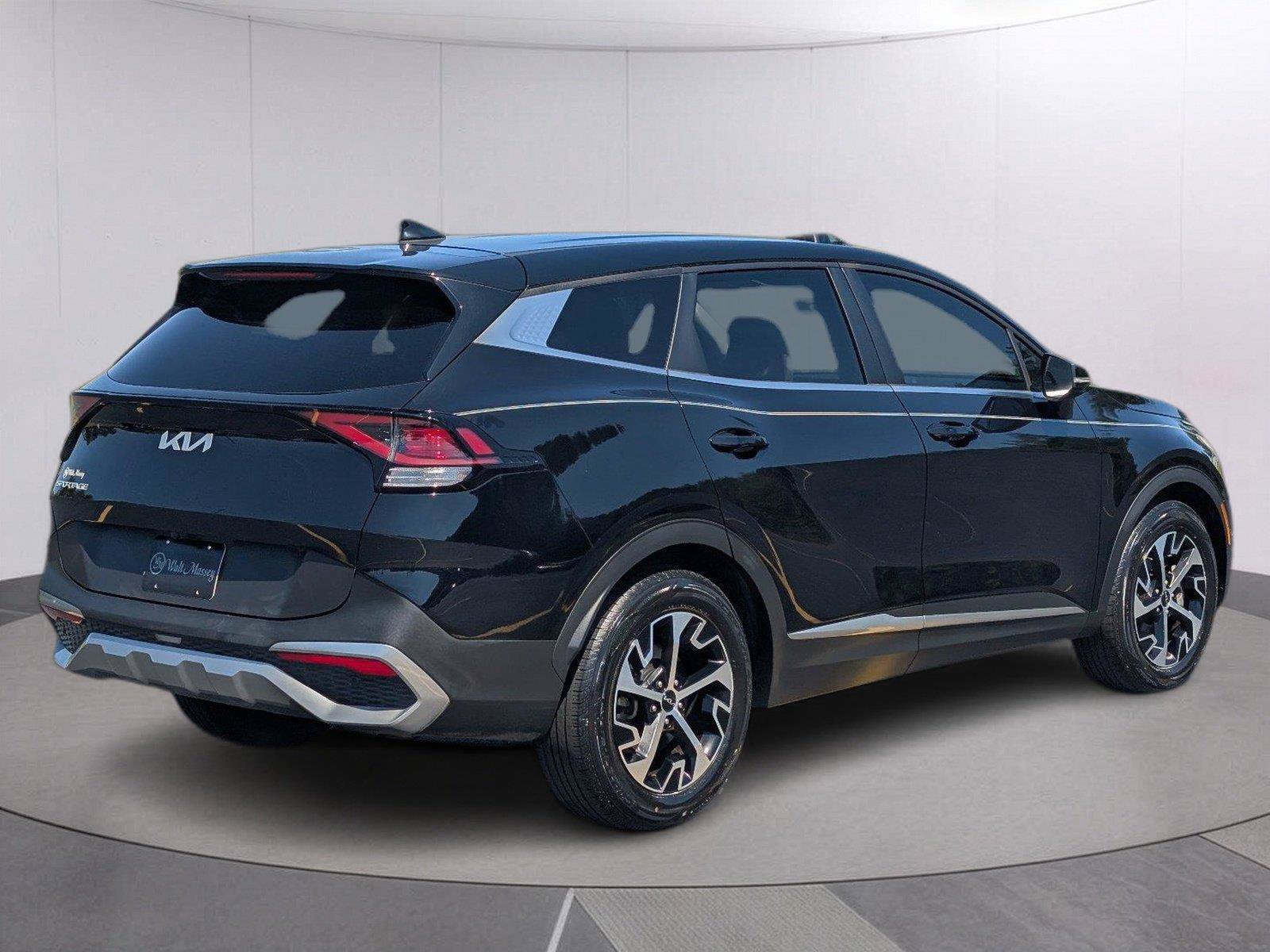 Used 2023 Kia Sportage EX FWD image 5
