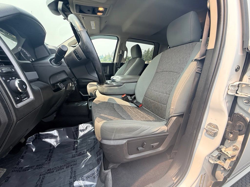 Used 2019 RAM 1500 Tradesman w/ SXT Plus Group AWD/4WD image 18