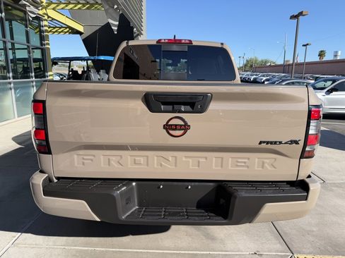 Used 2024 Nissan Frontier PRO-4X w/ Off-Road Protection Package image 13