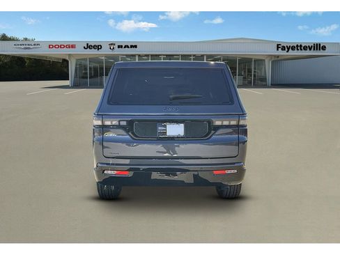 New 2026 Jeep Grand Wagoneer Limited AWD/4WD image 4
