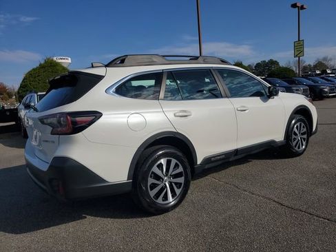 Certified 2021 Subaru Outback 2.5i image 6