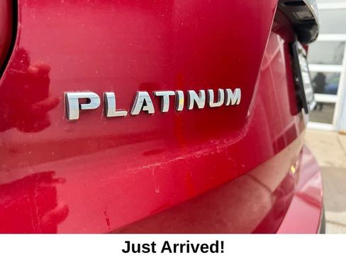 Used 2016 Ford Explorer Platinum image 11