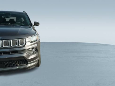 Used 2022 Jeep Compass Latitude image 38