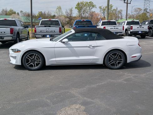 Used 2021 Ford Mustang Premium image 14