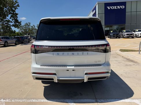 Used 2026 INFINITI QX80 Luxe w/ Exterior Package RWD image 5