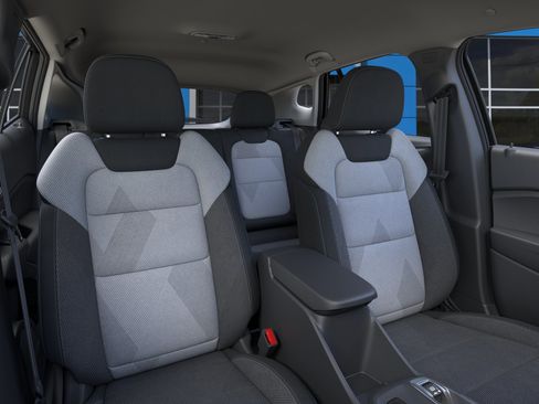 New 2026 Chevrolet Trax LS w/ LS Convenience Package FWD image 16