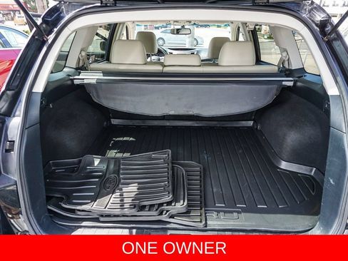 Used 2012 Subaru Outback 2.5i Limited AWD/4WD image 24