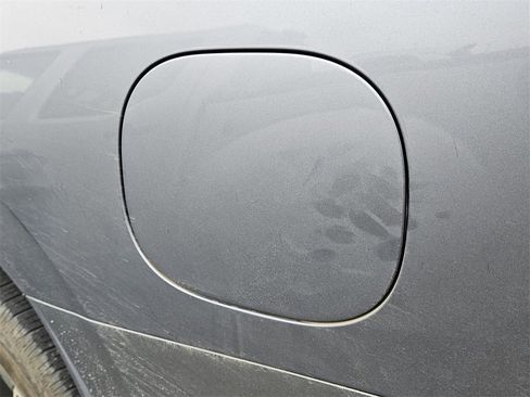 Used 2022 Chevrolet Tahoe Z71 w/ Luxury Package image 16