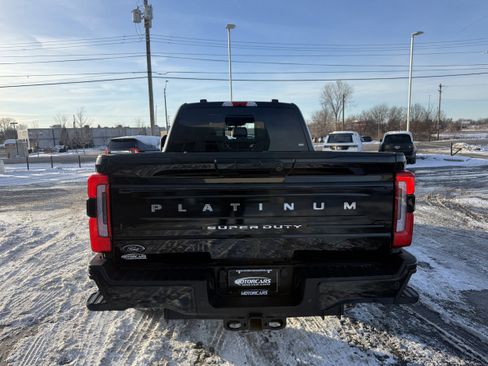 Used 2024 Ford F250 Platinum w/ Tremor Off-Road Package image 5