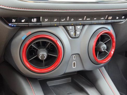 Certified 2023 Chevrolet Blazer RS w/ Enhanced Convenience Package FWD image 33
